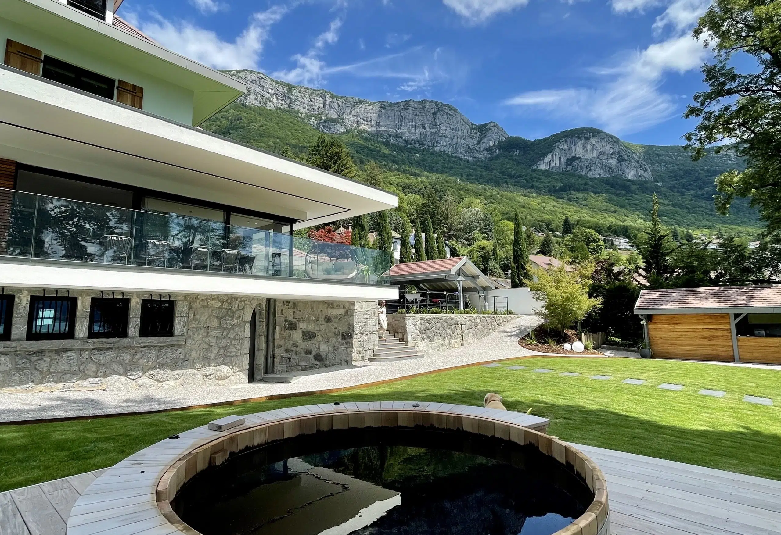 t-maison-moderne-lac